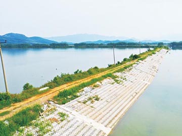 安慶嬉子湖濕地公園堤壩基礎建設項目